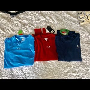 Women’s under armor long sleeve tops (3)